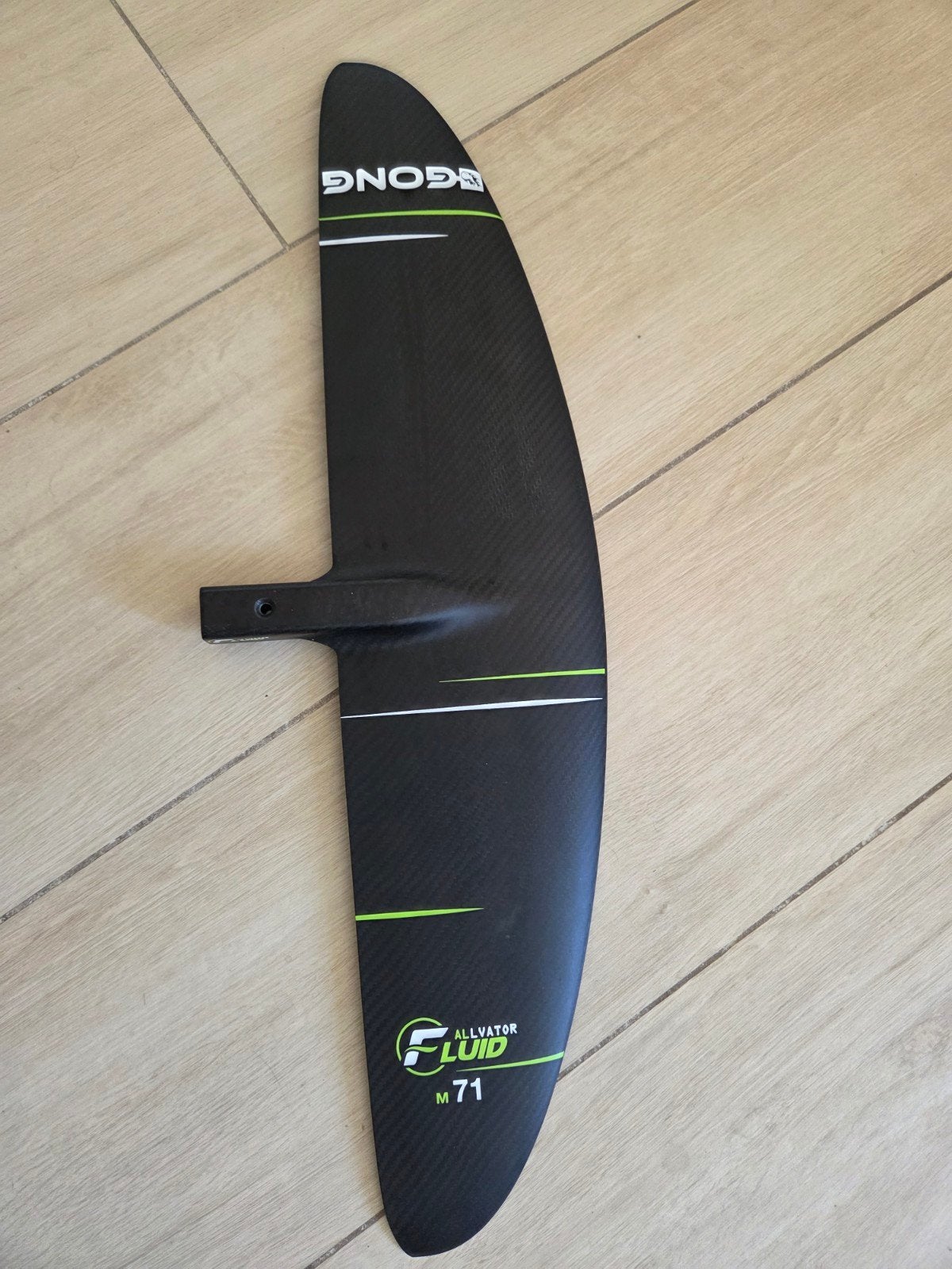 gong fluid M V2 front wing, Enlèvement, Comme neuf, Wingsurf hydroptère