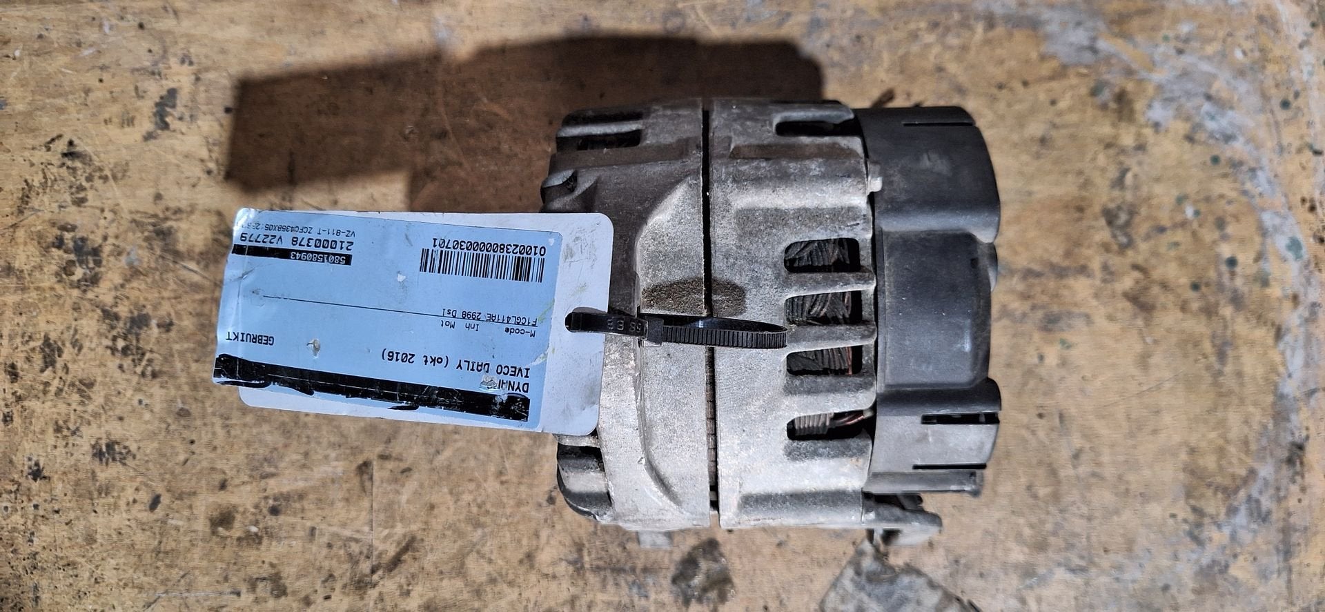 Dynamo Alternator Iveco Daily 3.0 Diesel F1C 2016 Origineel, -, Utilisé, Autres marques automobiles, -