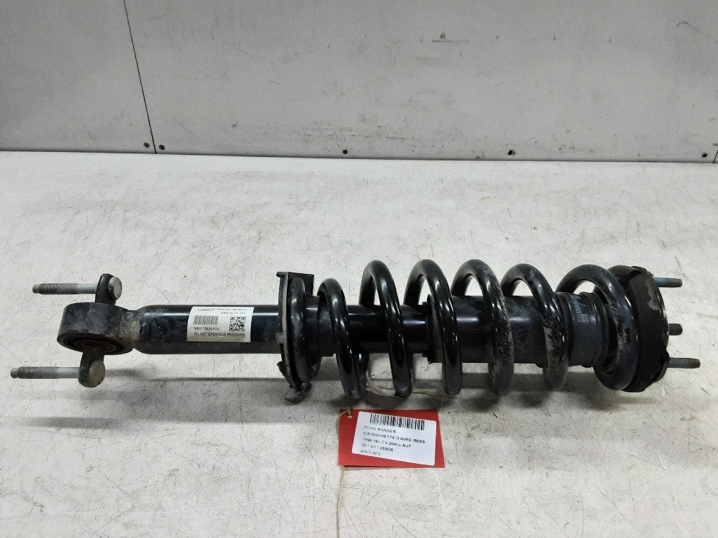 AMORTISSEUR OU ABSORBEUR DE CHOC AVANT DROIT (MB3C18045PDG), Mevr. I. Hauben, Pièces américaines, Utilisé, Rue de l'Espoir 34 34
4030  GRIVEGNÉE, BE