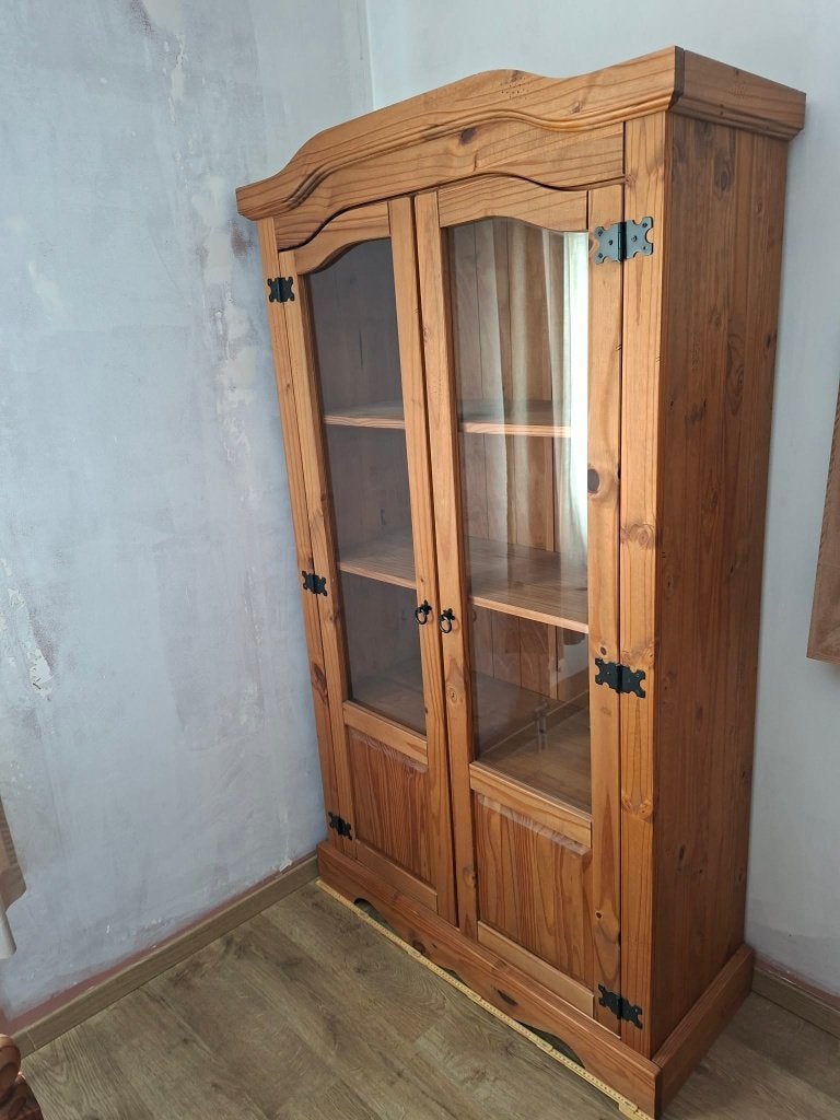 Vitrine en bois, Maison & Meubles, Enlèvement, Utilisé, Autres essences de bois, Avec porte(s)