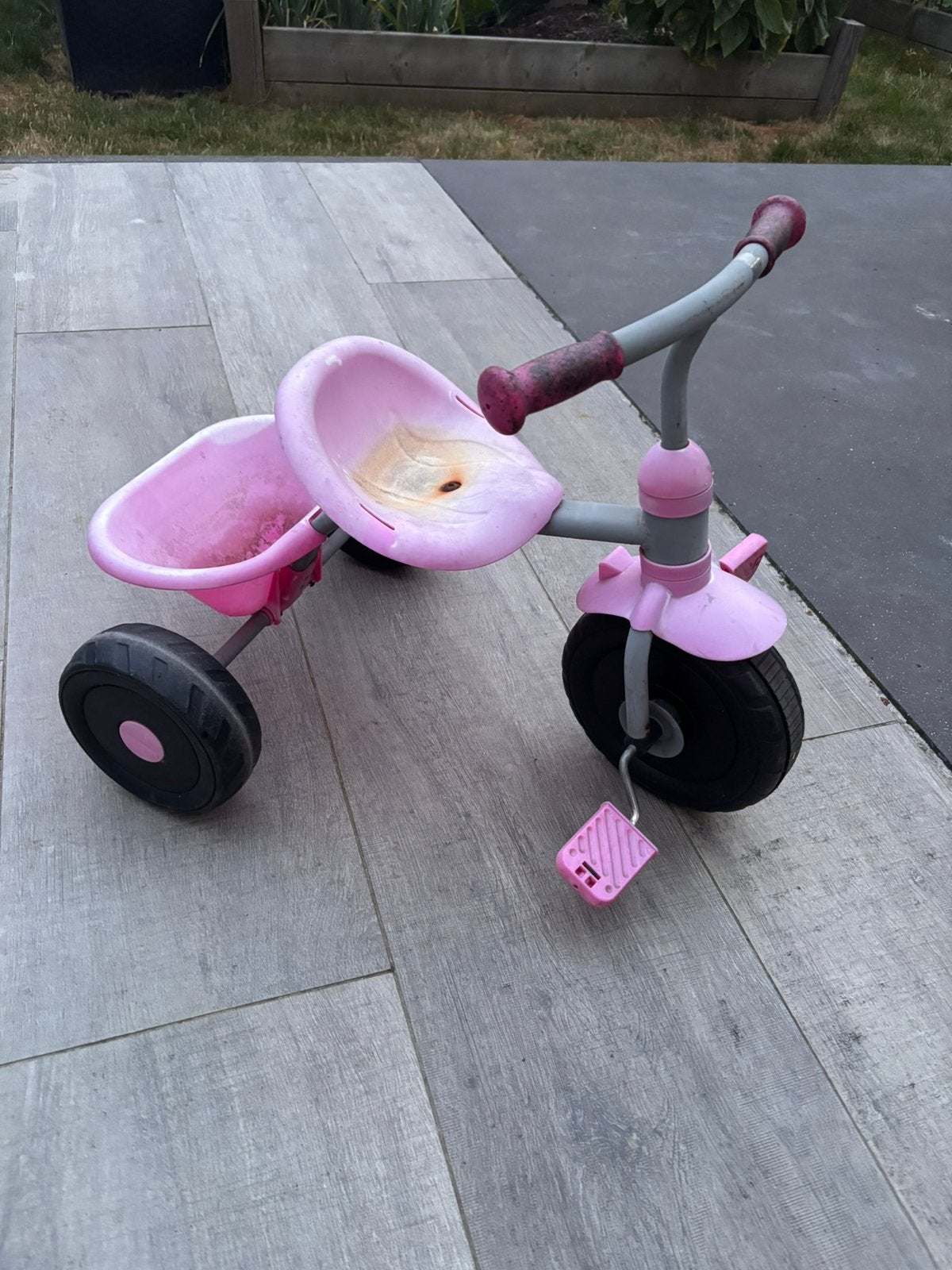 Driewieler peuterfiets roze, Fietsen en Brommers, Ophalen, Gebruikt, Terugtraprem