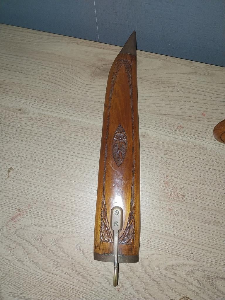 Oud zwaard of mes, Enlèvement