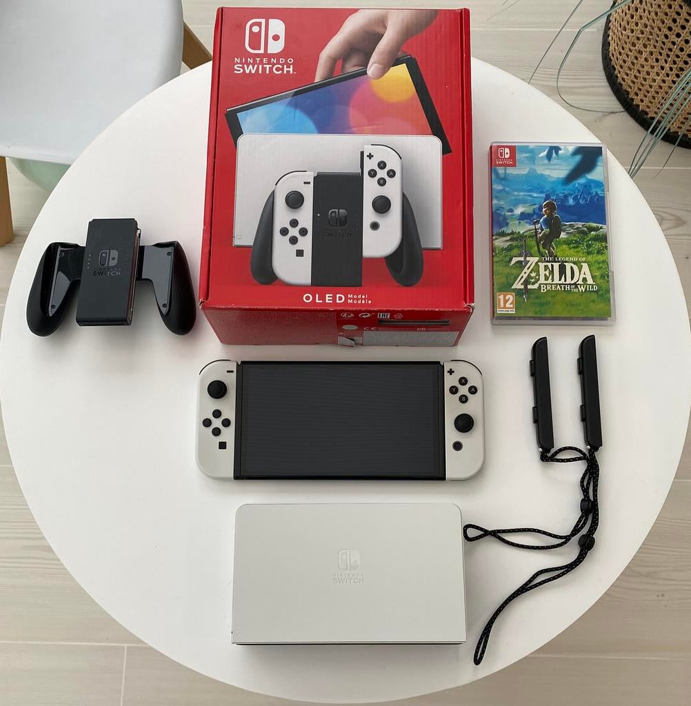 Nintendo Switch Oled Blanc + Zelda BOTW, Enlèvement, Comme neuf, Switch OLED
