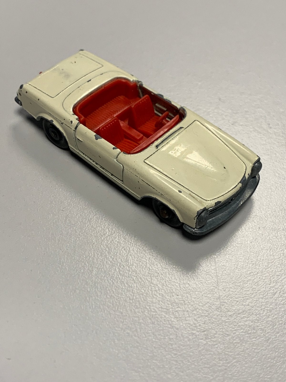 Match box by Lesney #27 Mercedes 230 SL Vintage, Hobby & Loisirs créatifs, Voitures miniatures | 1:87, Enlèvement ou Envoi, Utilisé