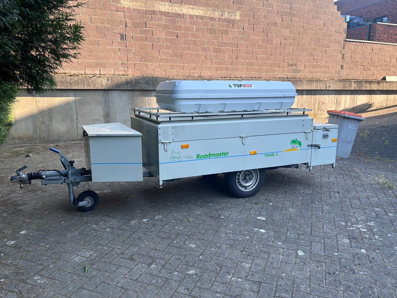 Roadmaster Family S met voortent, luifel en dakkoffer, Meerkleurig, Aanwezig, Tot en met 4, Ophalen