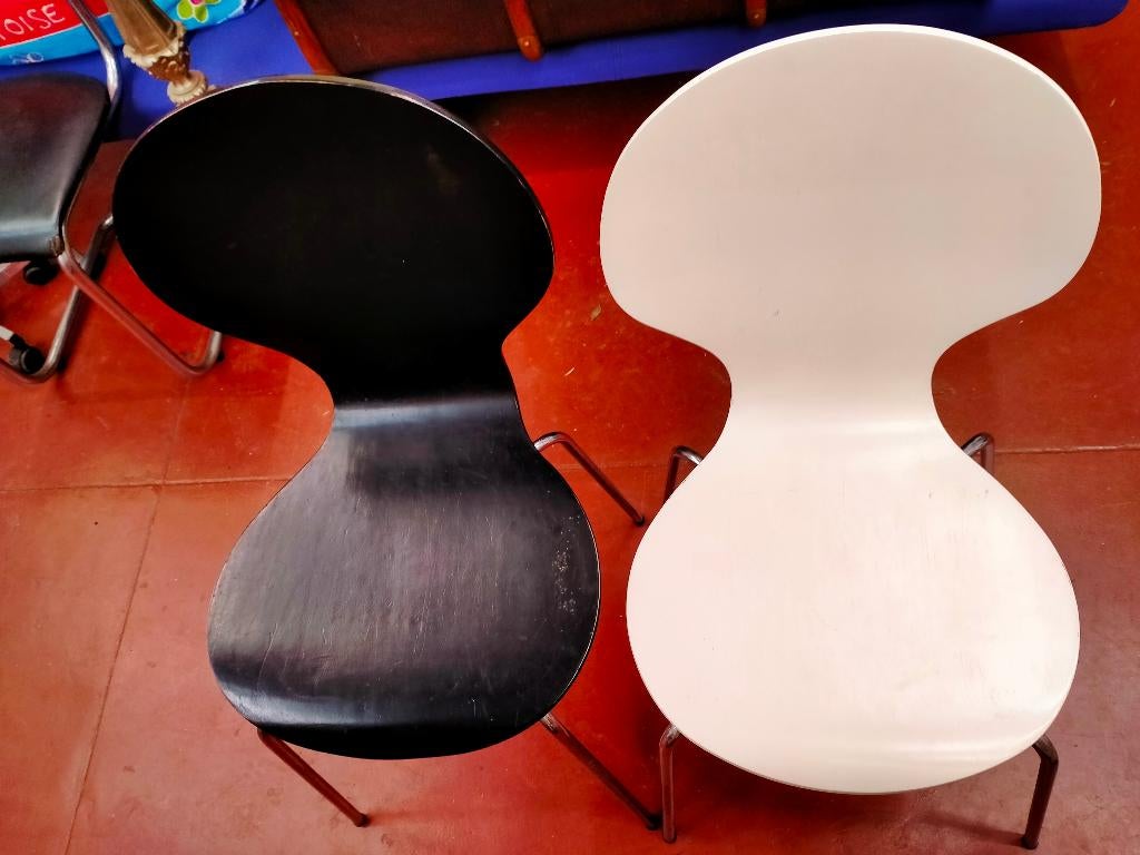vlinderstoel zwarte kleur, Huis en Inrichting, Arne jacobsen, Zwart, Ophalen of Verzenden, Zo goed als nieuw