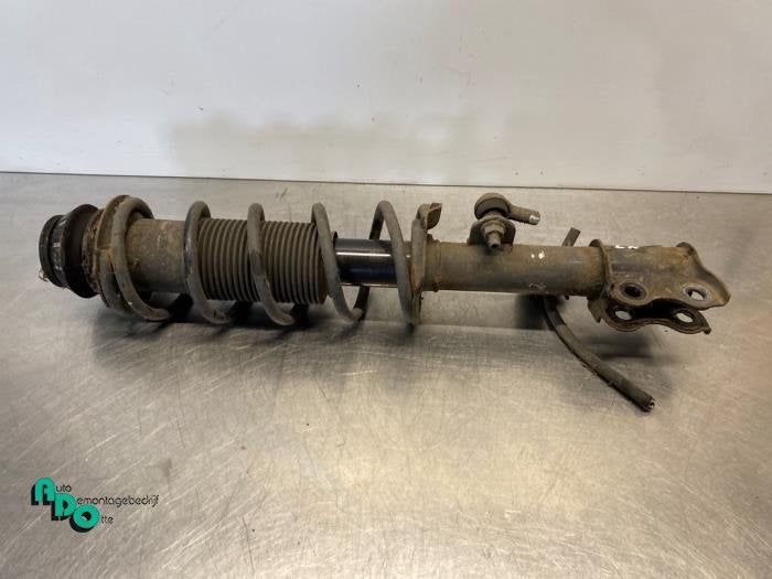 Barre amortisseur avant gauche d'un Nissan Note (Note 13-), -, 3 mois de garantie, Utilisé, -