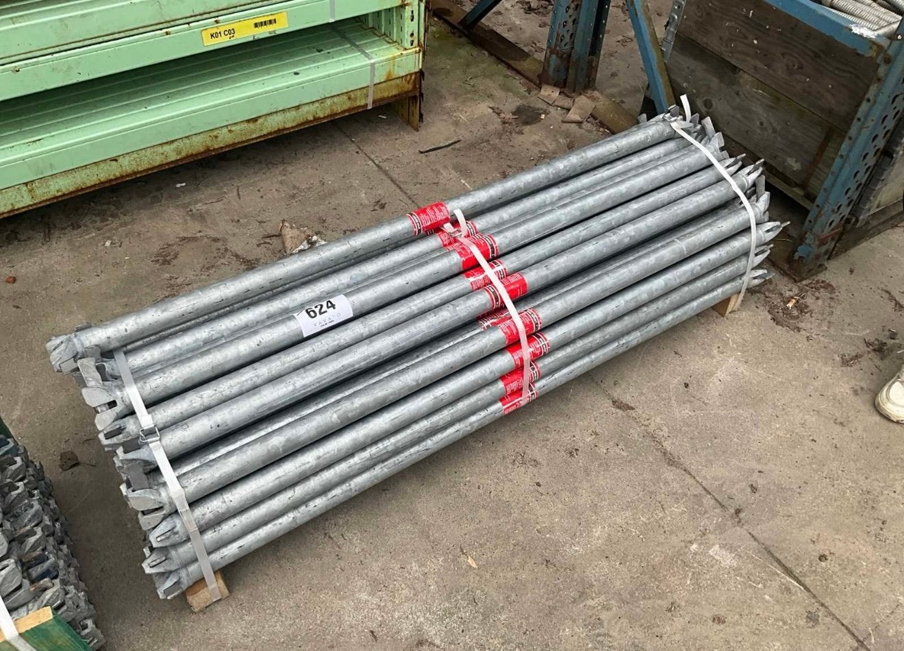 35x Altrad steiger liggers / beams 150 cm verzinkt, Doe-het-zelf en Bouw, Steigers, Zo goed als nieuw, Ophalen