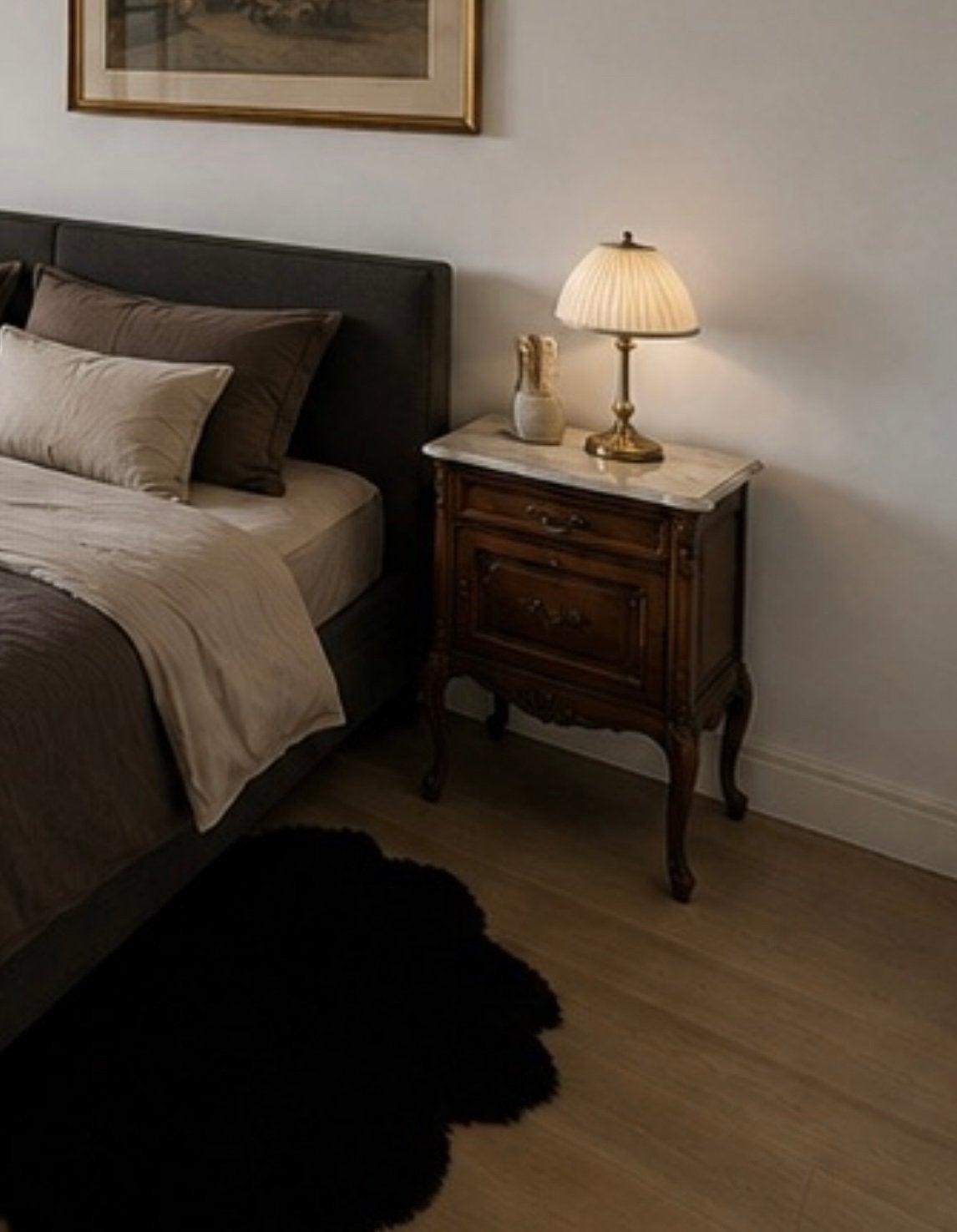 RECHERCHÉ: 2 tables chevet vintage avec tablette en marbre, Enlèvement, Comme neuf