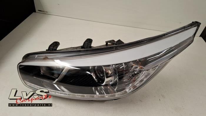 Phare gauche d'un Kia Ceed, Autos : Pièces & Accessoires, Kia, -, 3 mois de garantie, Utilisé
