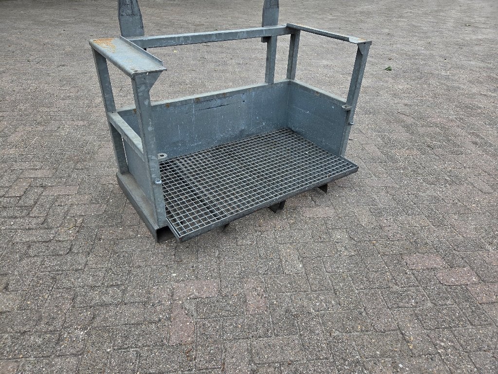Gegalvaniseerde gasfles krat, Ophalen, Zo goed als nieuw, Krat