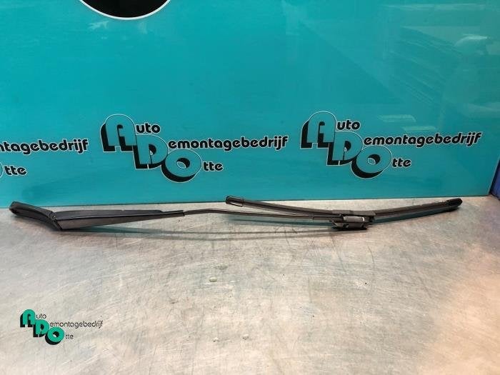 Ruitenwisserarm voor van een Volkswagen Golf (Golf 04-), Gebruikt, -, Volkswagen, -