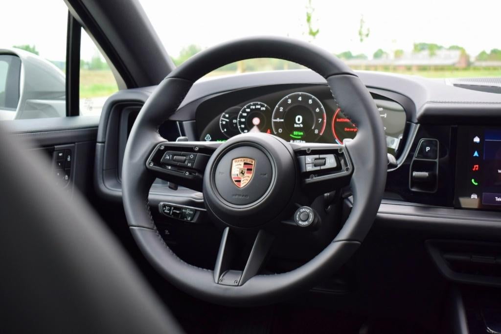 Porsche Cayenne Coupé E-Hybrid Black Edition NEW , Crayon, Auto's, Automaat, Cayenne, 2995 cc, Leder