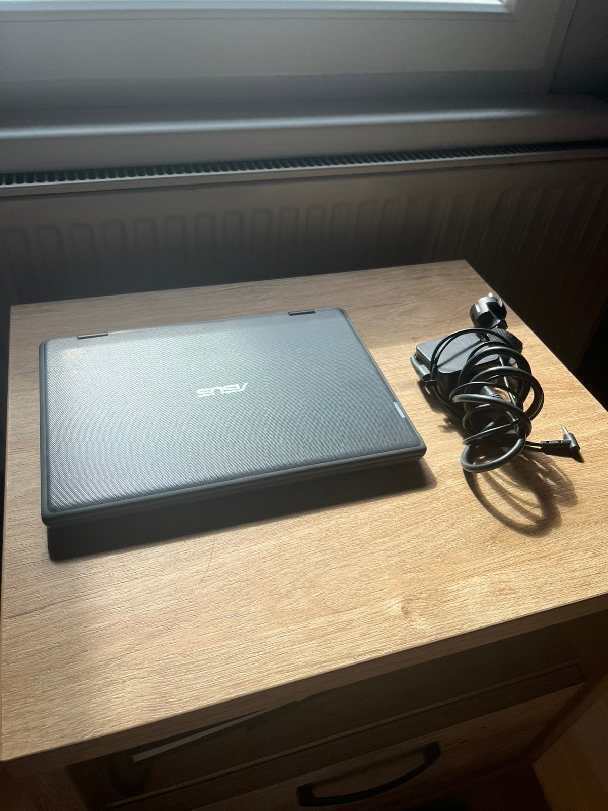 Asus school laptop, Informatique & Logiciels, Enlèvement, Comme neuf