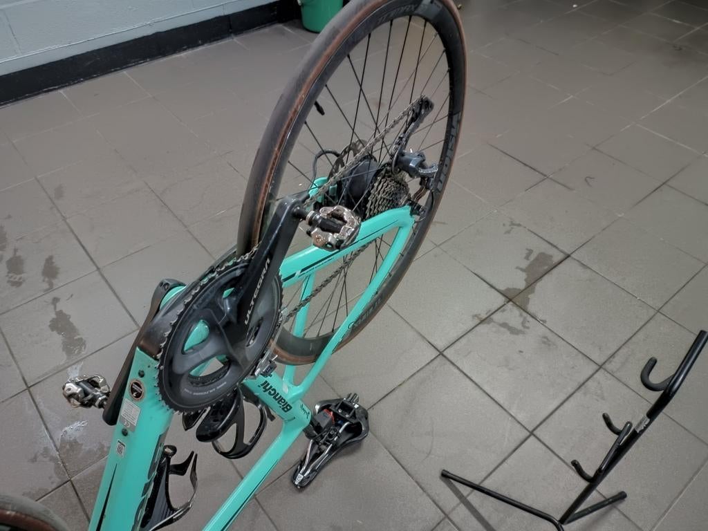 Vélo de route Bianchi E, Vélos & Vélomoteurs, Vélos électriques, Enlèvement