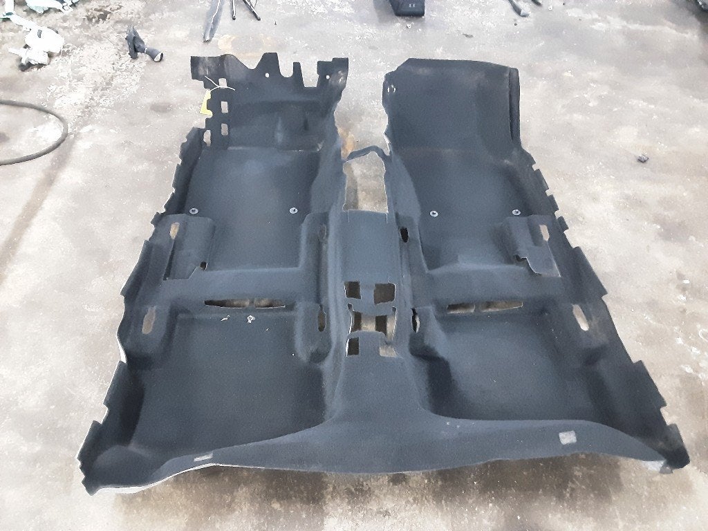 JEU DE TAPIS Audi A3 Sportback (8YA) (01-2019/-), Auto-Union-Straße  1,
85057  Ingolstadt, DE, Info@audi.de, Audi, Utilisé