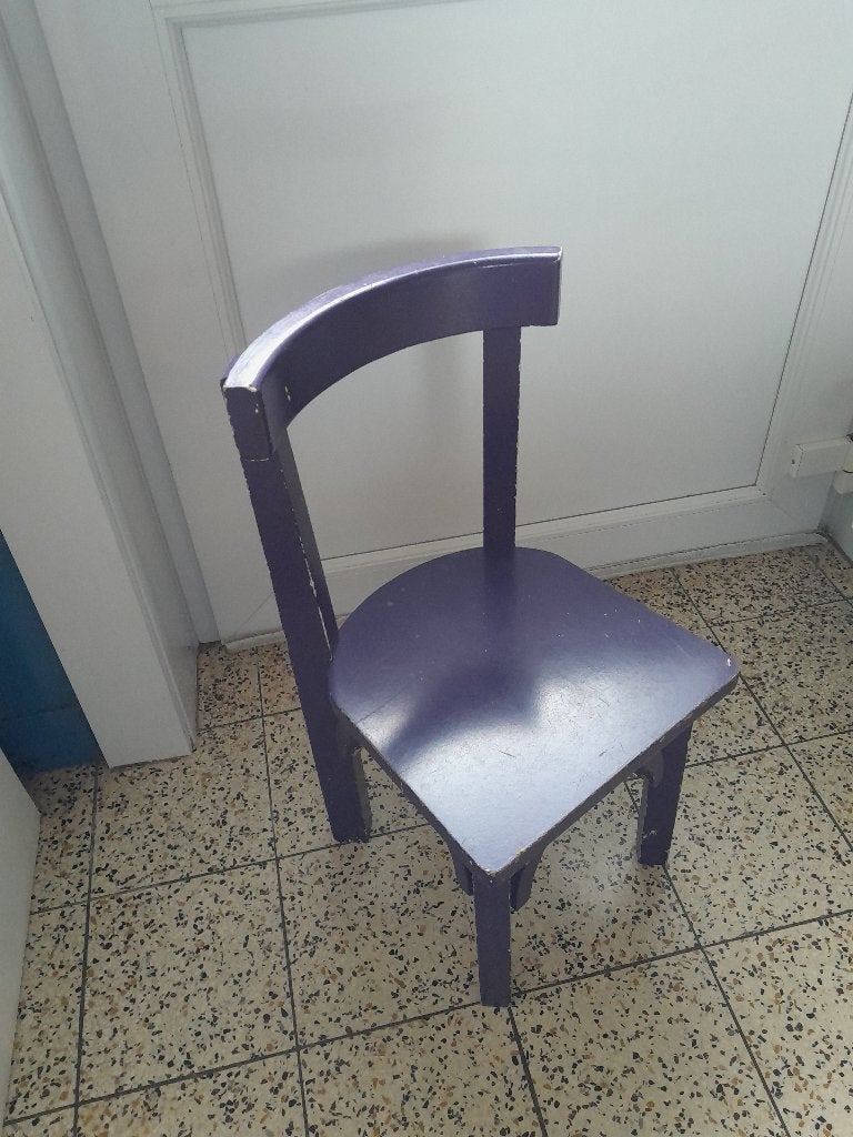 PETITE CHAISE ENFANT EN BOIS BLEU MAUVE, Enlèvement, Utilisé