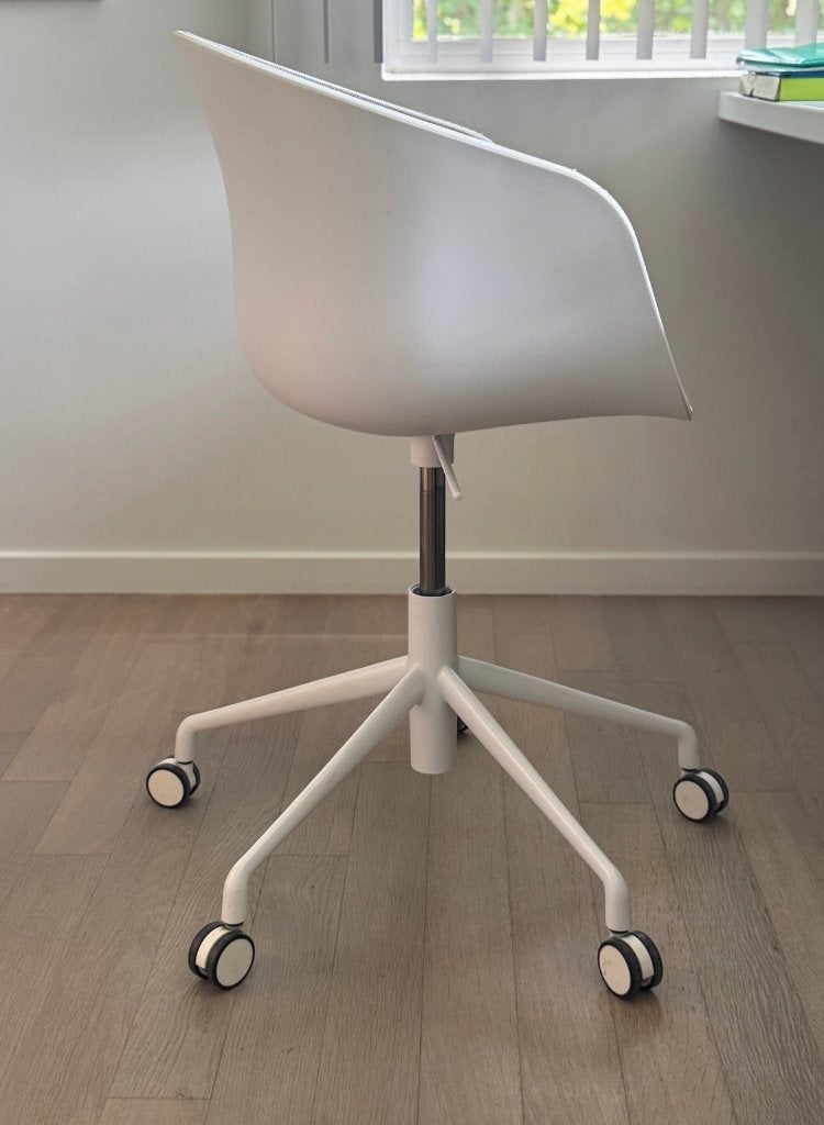 2x HAY Bureaustoelen, Maison & Meubles, Chaises de bureau, Enlèvement, Utilisé, Blanc, Chaise de bureau