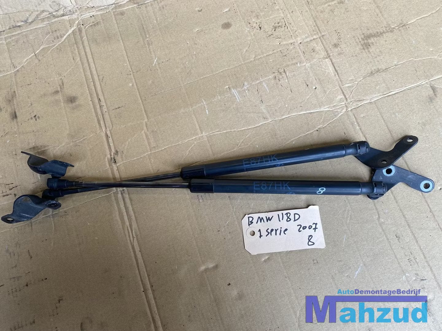 BMW 1 SERIE E81 E82 E87 Achterklep gasveer set, Petuelring 130
80788  Munich, DE, Gebruikt, Info@bmw.de, Achter