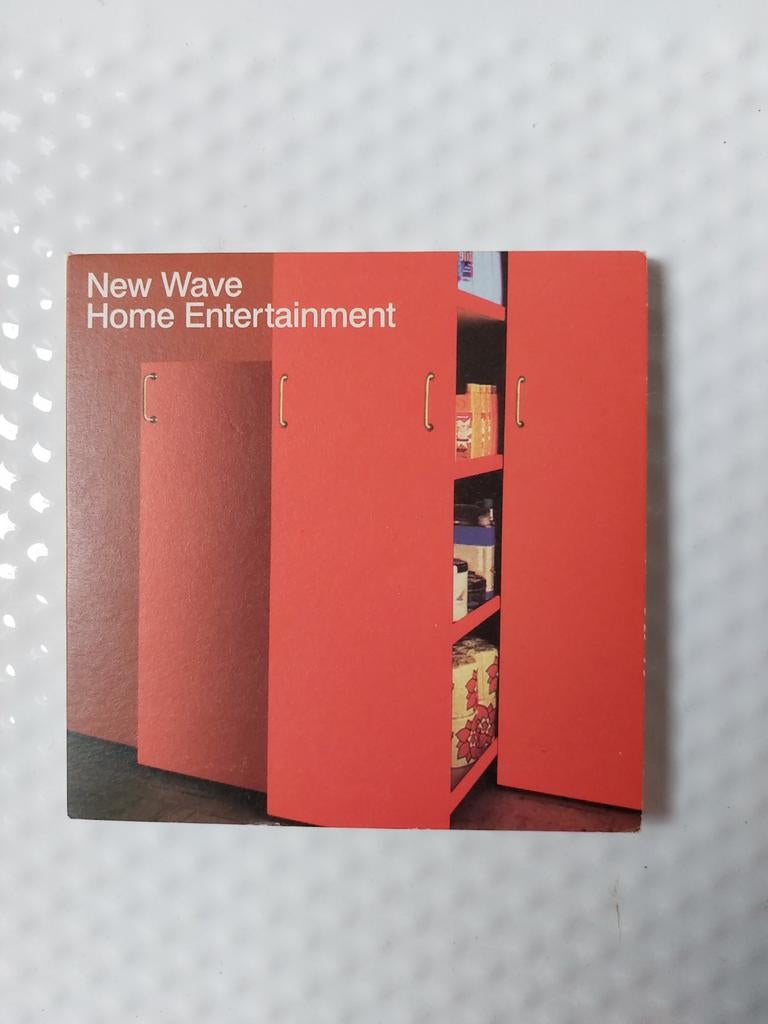 NEW WAVE HOME ENTERTAINMENT, Envoi, Comme neuf