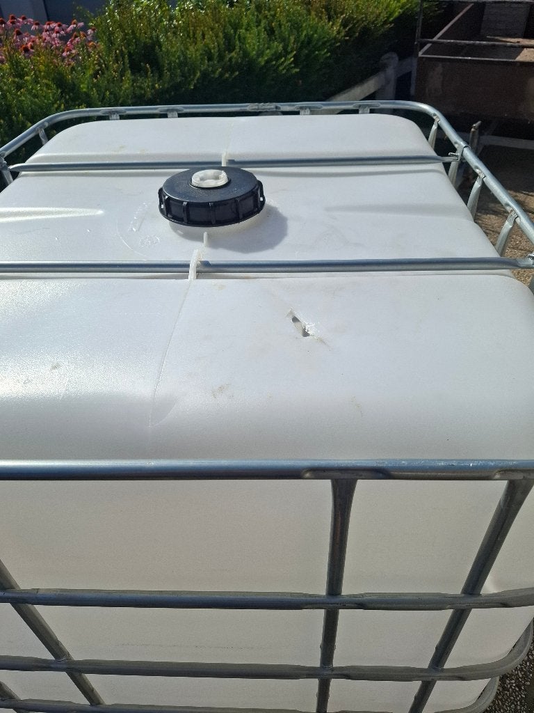 Ibc vat 1000 liter plastieken pallet, Tuin en Terras, Regentonnen, Ophalen, Kunststof, Gebruikt, Met kraantje