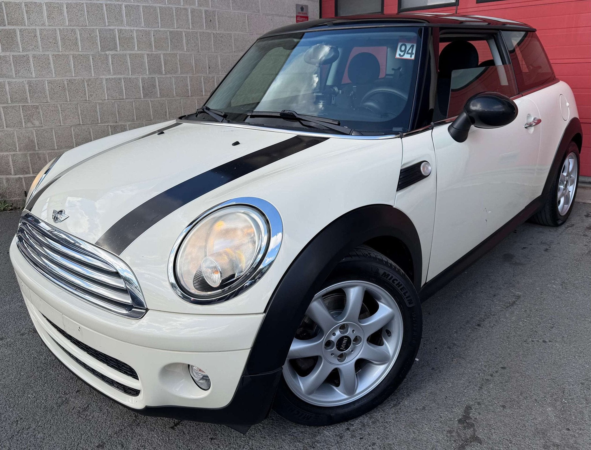 MINI Cooper D 1.6 D Cooper DPF + CLIM, Autos, Achat, Entreprise, Boîte manuelle, Rétroviseurs électriques