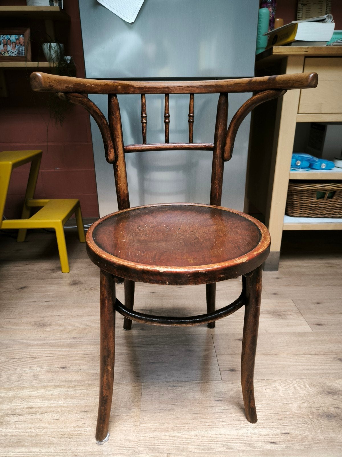 stoel thonet stijl.  meubles Cambier in Ath, Antiek en Kunst, Ophalen