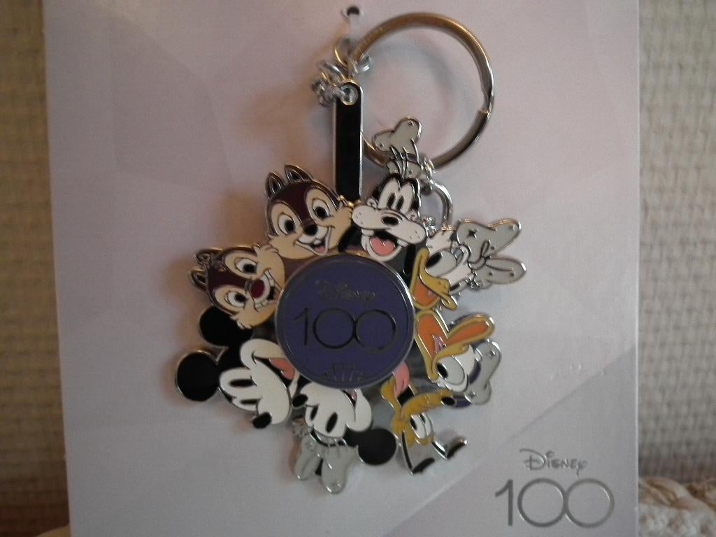 Porte-clés Disney 100 ans (Euro Disney)  nouveau, Collections, Envoi, Autres personnages, Neuf, Autres types