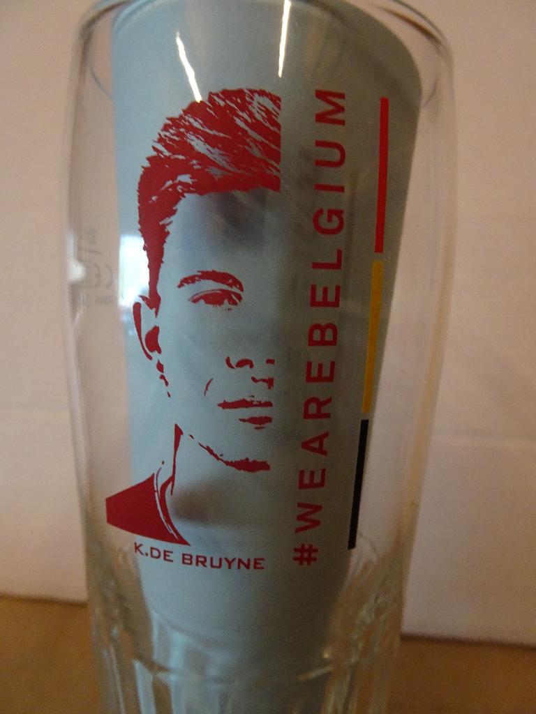 Kevin Debruyne Glass - WK voetbal Rusland 2018, Verzamelen, Ophalen of Verzenden, Zo goed als nieuw, Bierglas