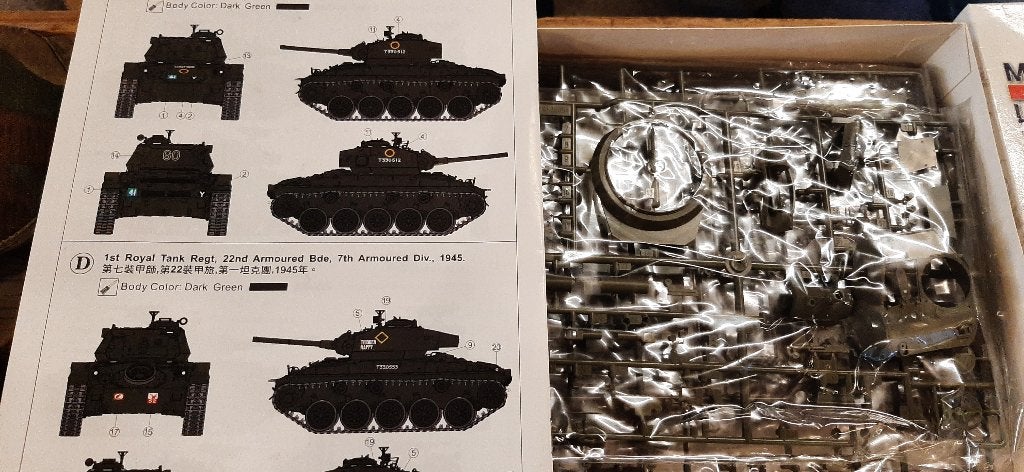 Diverse modelbouwdozen. 1/35 en 1/18, Overige merken, Tank, 1:32 tot 1:50, Nieuw