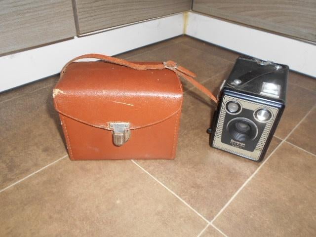 Oude camera Brownie Model C - 1953., Verzamelen, Foto-apparatuur en Filmapparatuur, Ophalen of Verzenden, 1940 tot 1960