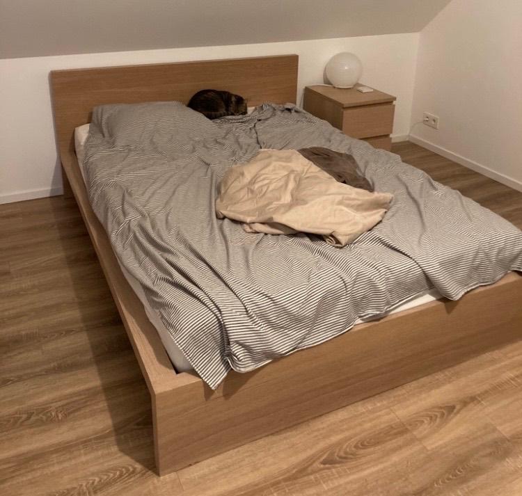 Bedframe MALM 140x200cm, Huis en Inrichting, Ophalen, Gebruikt, Bruin, Scandinavisch