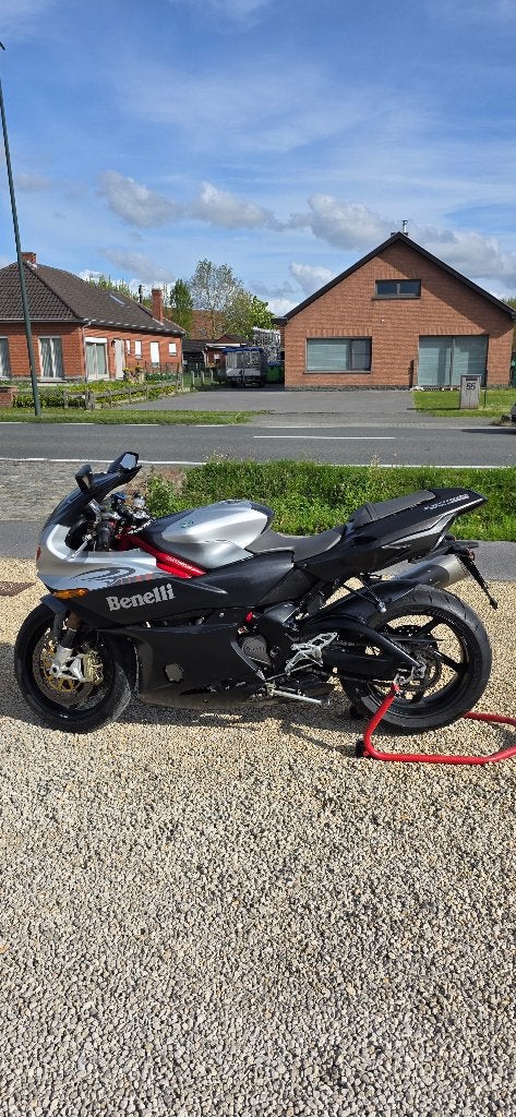 Benelli Tornado 1130, Motoren, Sportuitlaat, Motorrijbewijs A, Gebruikt, 3 cilinders