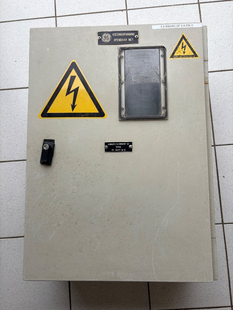 Werfkast te koop, Doe-het-zelf en Bouw, Ophalen, Zo goed als nieuw, Stopcontact