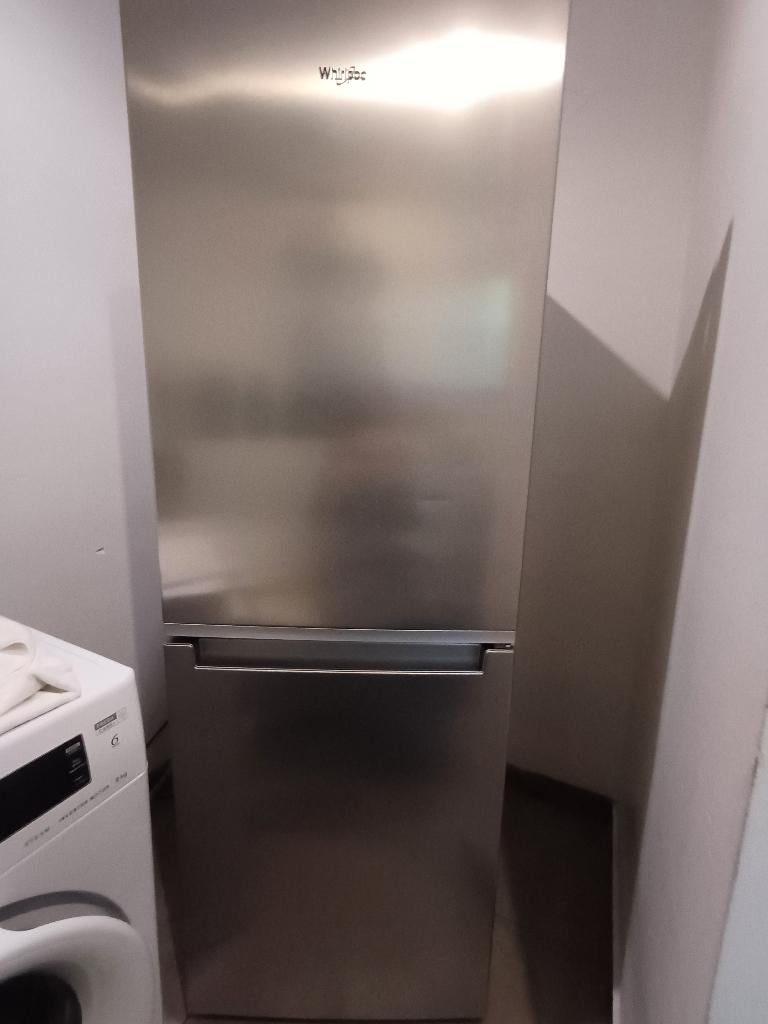 Frigo (1 an) whirlpool anthracite argenté, Electroménager, 160 cm ou plus, Comme neuf, Enlèvement, 100 à 150 litres