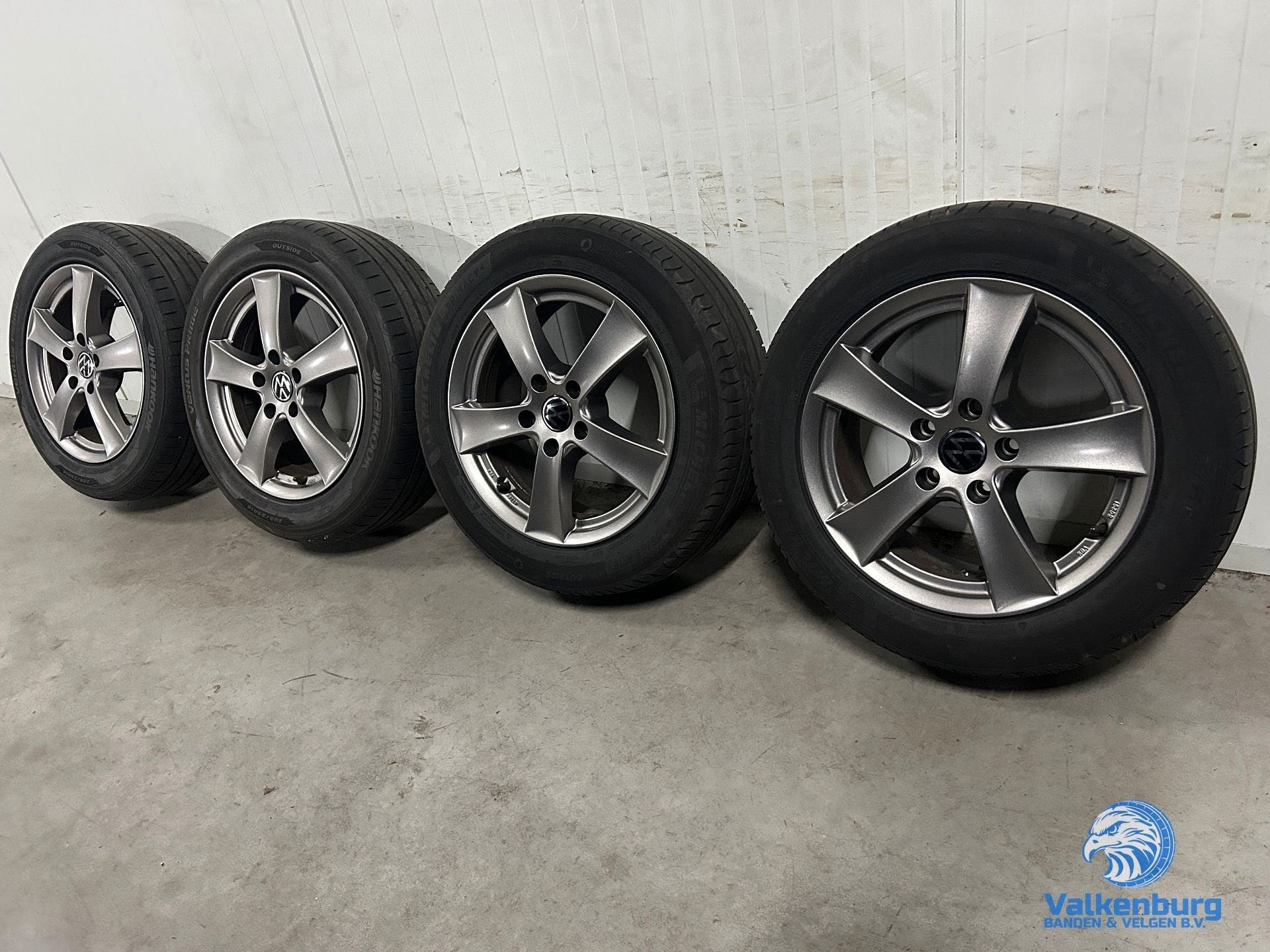 6mm! VAG VW Golf Caddy Audi A3 Leon 16 inch antraciet velgen, Pneus et Jantes, 16 pouces, Véhicule de tourisme, Pneus été