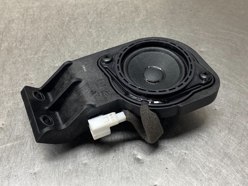 HAUT PARLEUR / ENCEINTE Hyundai i20 (BC3) (|96350L1200|), Hyundai Motor Deutschland GmbH, Kaiserleipromenade 5
63067  Offenbach am Main, DE