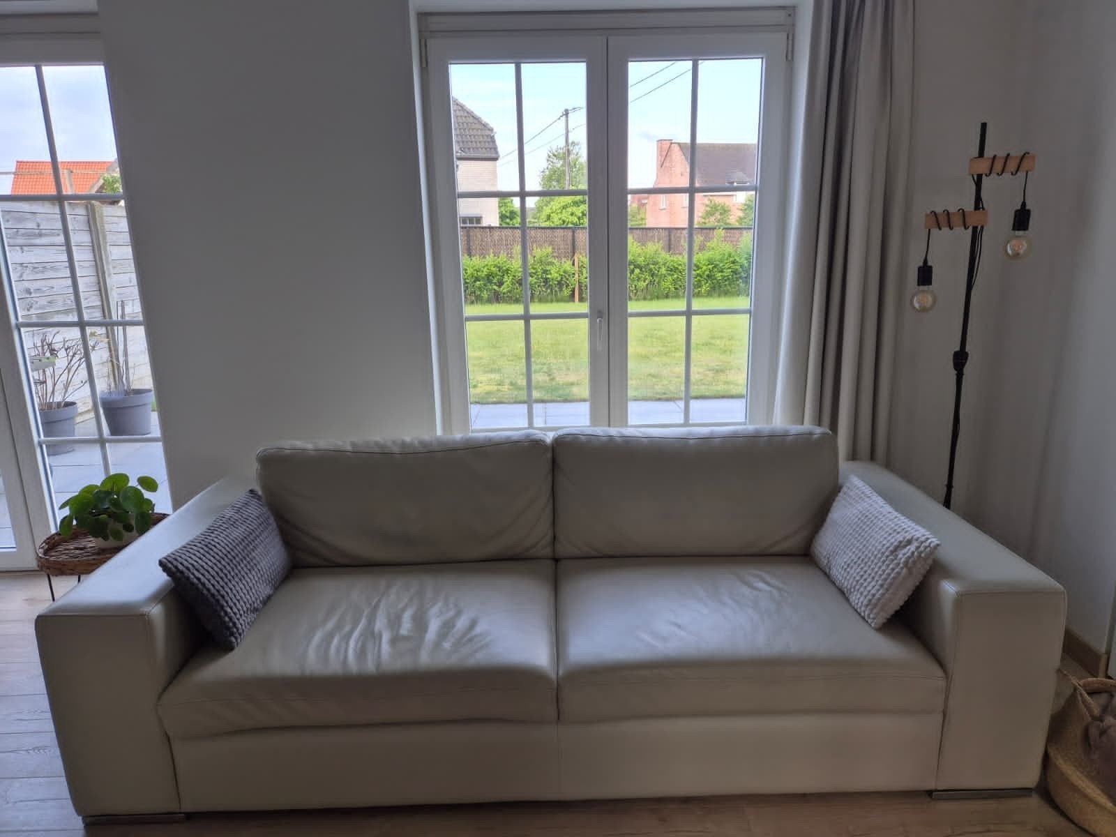 Siège en cuir, Maison & Meubles, Enlèvement