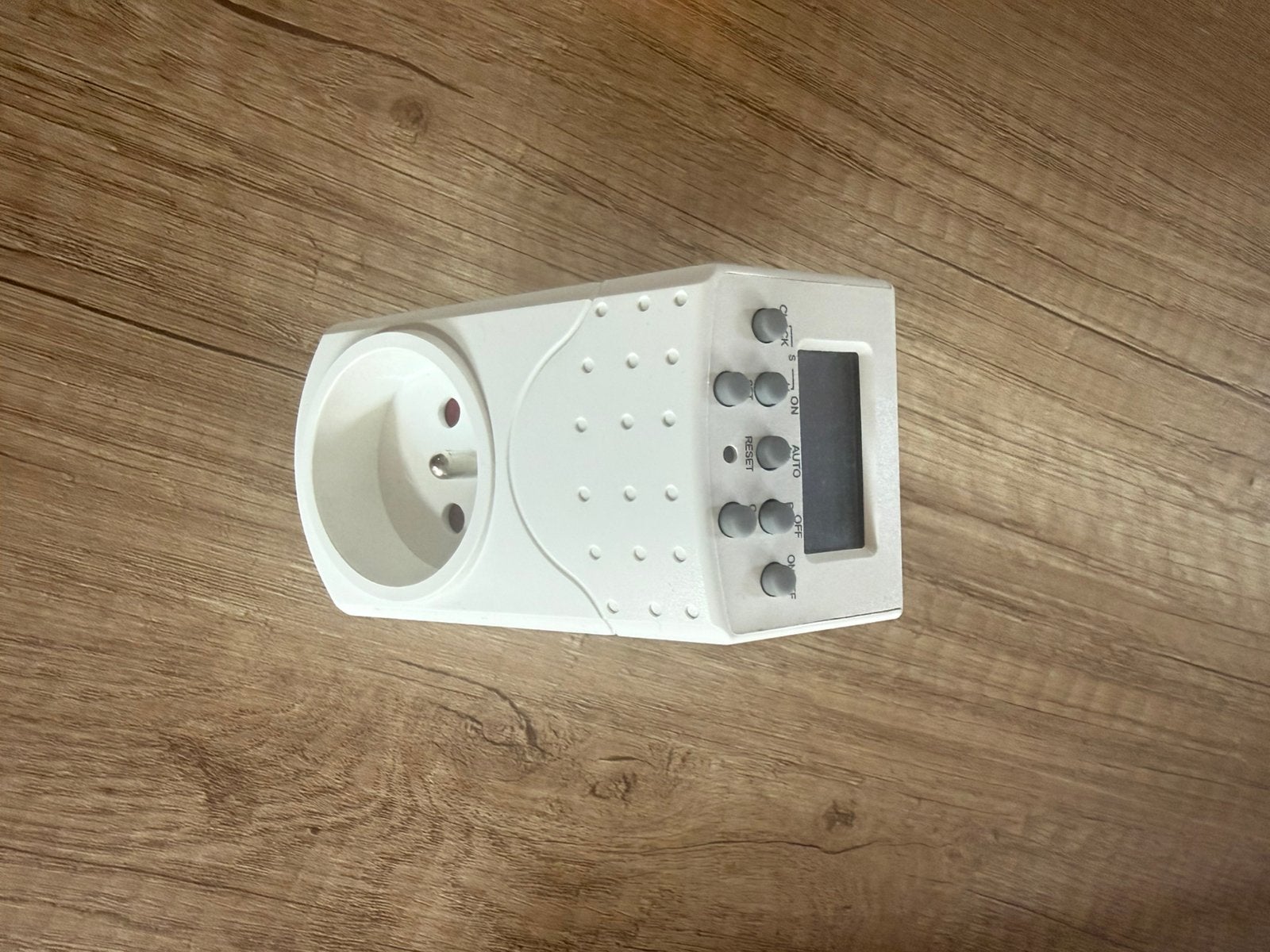 Prise programmable digitale – Très bon état, Enlèvement, Comme neuf