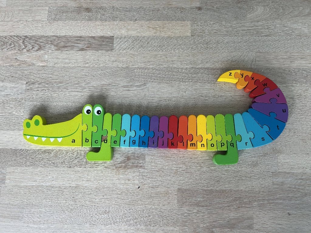 Houten krokodil alfabet regenboog kleur New Classic Toys, Kinderen en Baby's, Speelgoed | Houten speelgoed, Ophalen, Gebruikt