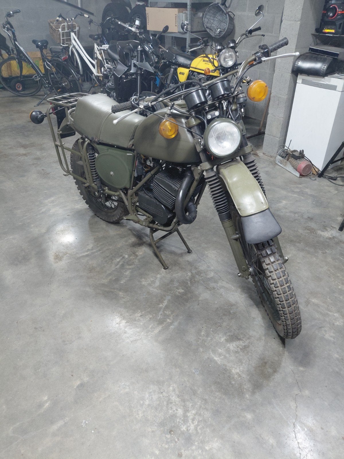 bombardier 250cc can-am military, Fietsen en Brommers, Brommers | Tomos, Ophalen, 250 cc, Gebruikt, Overige modellen