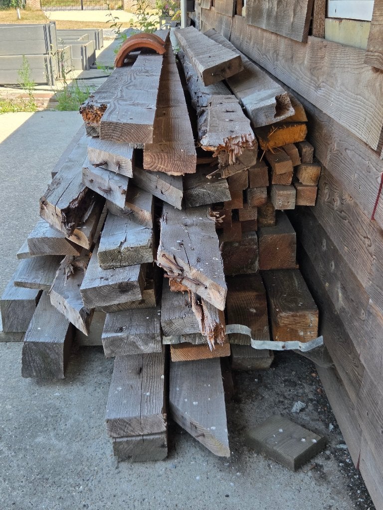 lot met balken - voor stal - of brandhout, Doe-het-zelf en Bouw, Ophalen, Gebruikt, Eiken, Balk