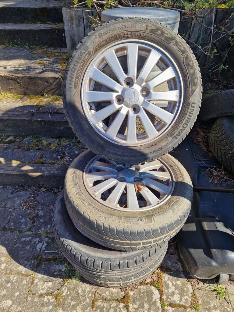 4 Pneus été sur jantes 155/65 R14 75T, Enlèvement, Pneus été, Pneu(s)
