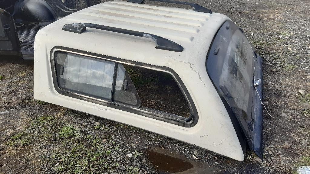 hardtop van een mitsubishi L200 D invite (bj 2006), Ophalen, Gebruikt, Voor, Mitsubishi