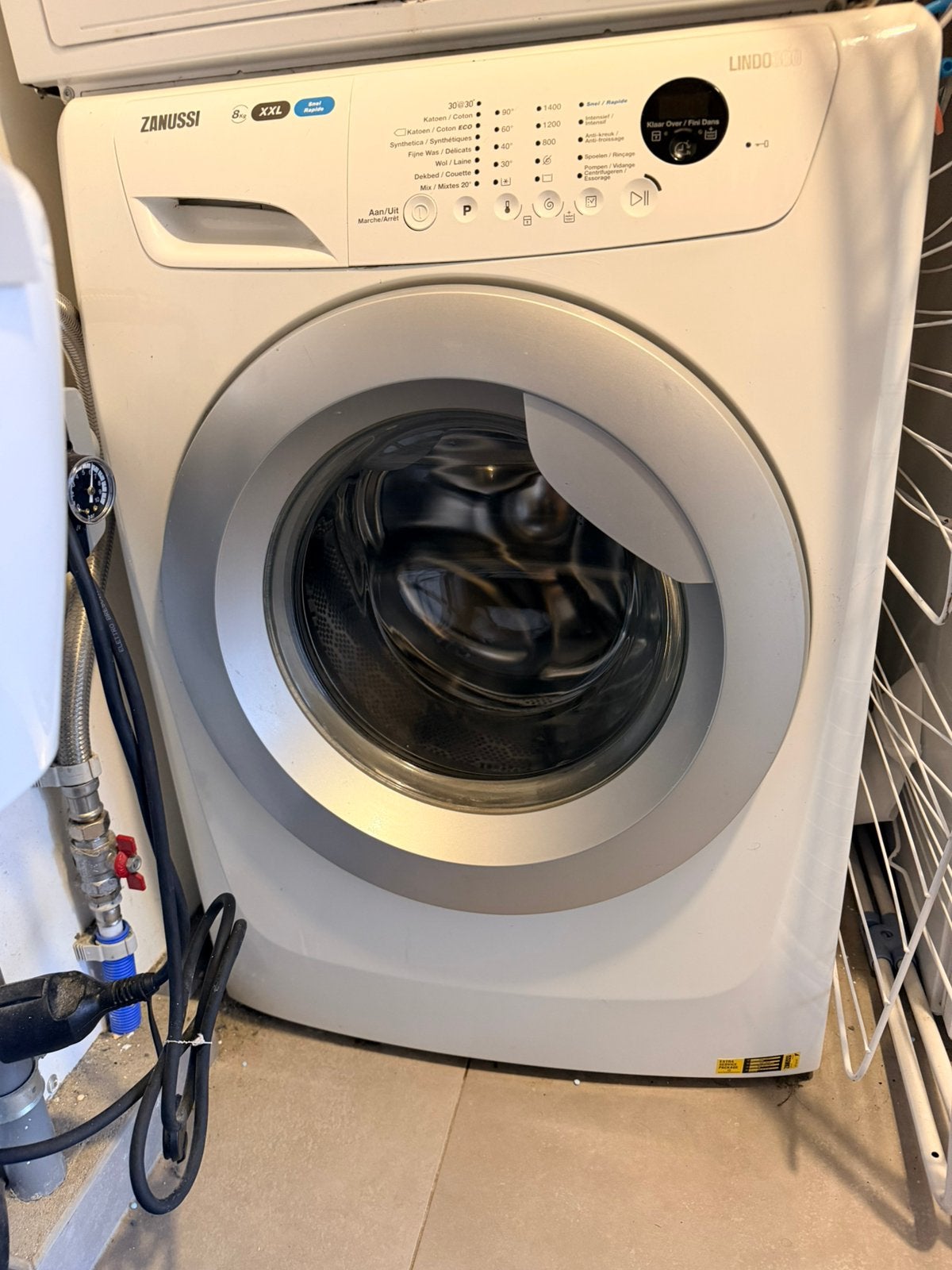 Machine à laver Zanussi 8kg, Electroménager, 1200 à 1600 tours, Enlèvement ou Envoi, 85 à 90 cm, Utilisé