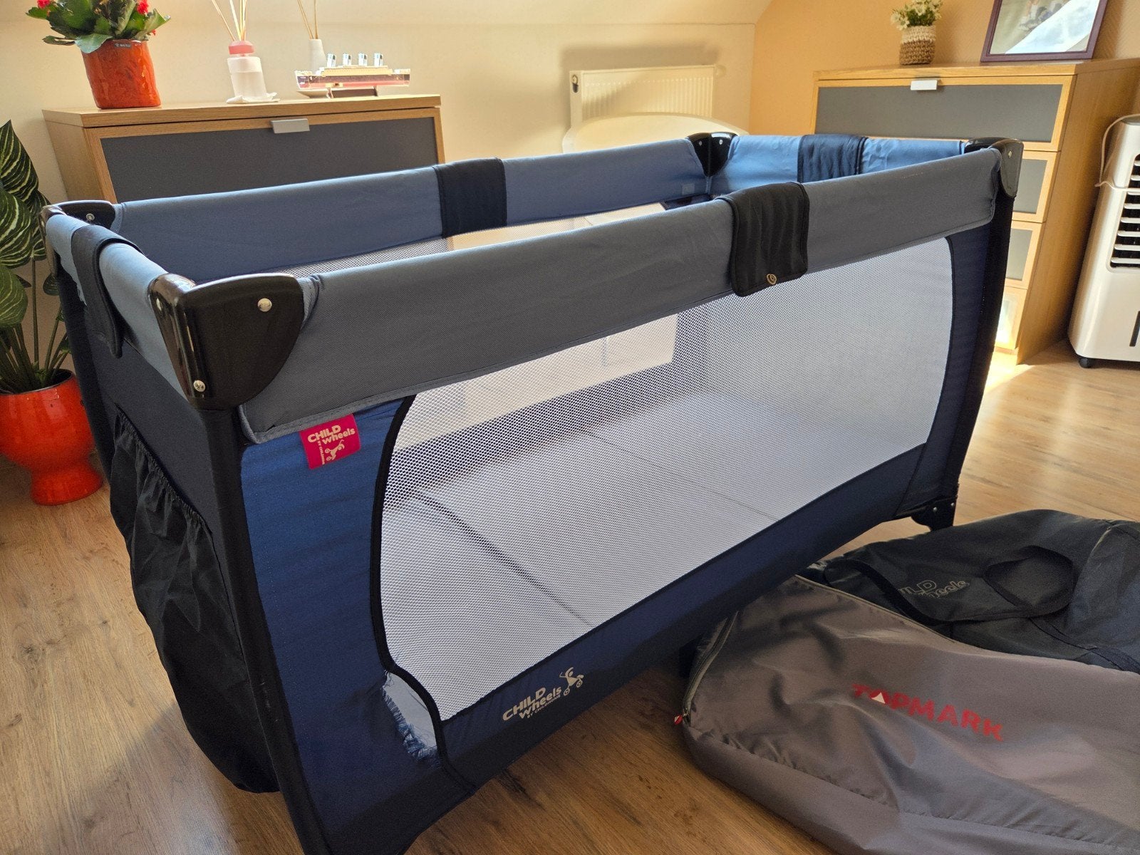 Lit de voyage à roulettes pour enfant, Enfants & Bébés, Enlèvement, Utilisé, Lit de voyage