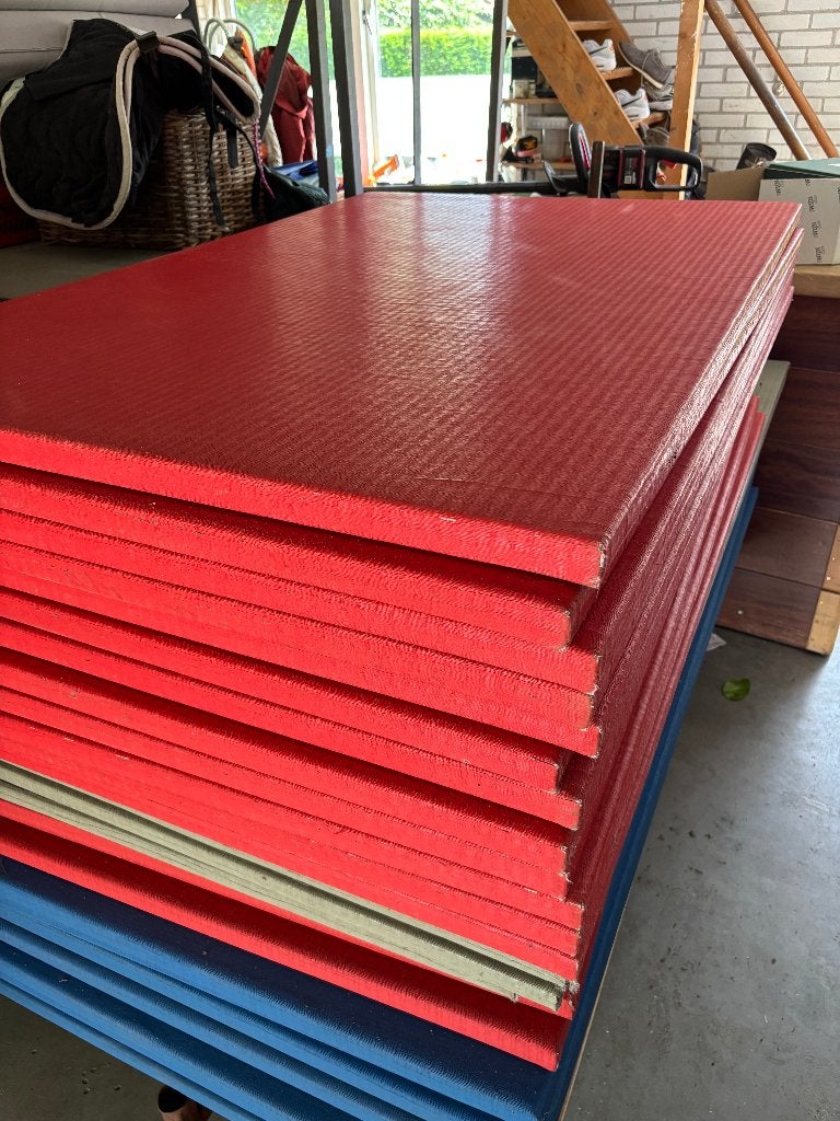 judomatten 150 x 100 x 4 cm 20 stuks rood nette matten, Sport en Fitness, Vechtsporten en Zelfverdediging, Ophalen, Gebruikt
