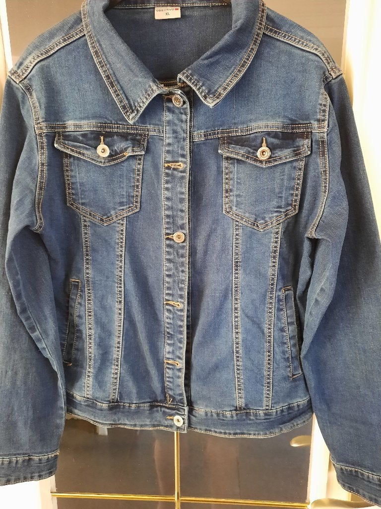 Veste en jean pour femme, Vêtements | Femmes, Taille 42/44 (L), Enlèvement ou Envoi, Obiettivo, Porté