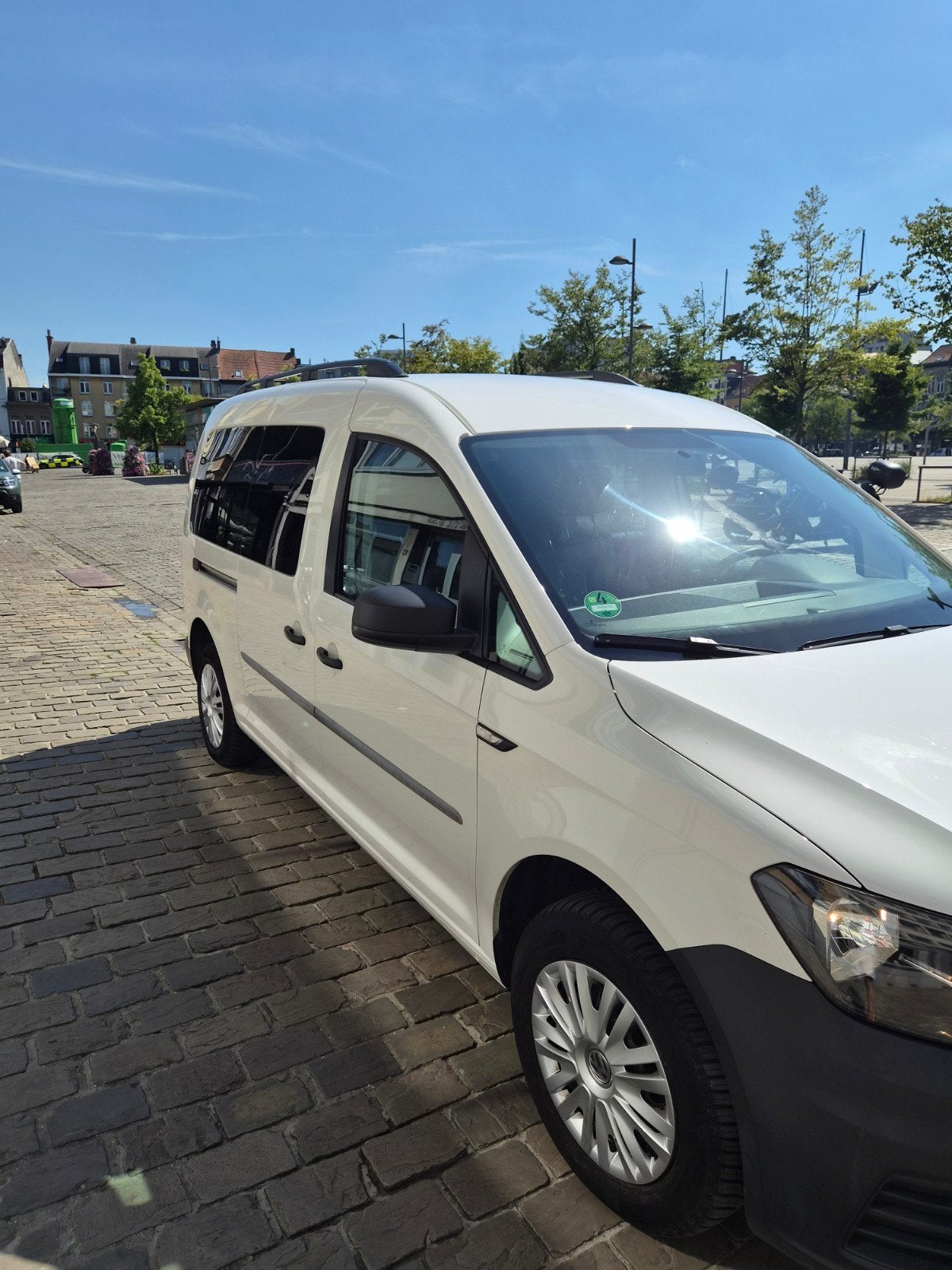 Volkswagen Caddy Maxi CNG, Noir, 5 portes, 5 places, Particulier