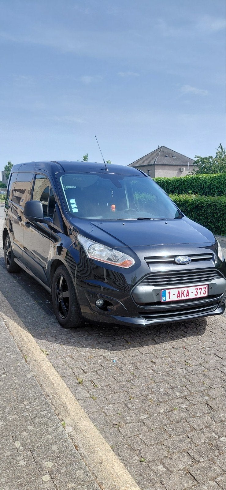 Ford transit courier,  airco, 3 zitplaatsen..., Autos, Camionnettes & Utilitaires, Euro 5, 4 portes, 3 places, Boîte manuelle